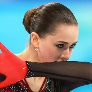 «Наверное, таблетка деда попала в десерт». Камила Валиева объяснила, как в ее организме мог оказаться допинг