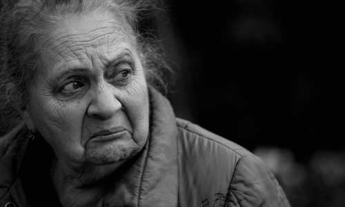 Придется работать дольше. Пенсионный возраст повысят до 65/70 лет