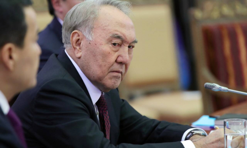 Казахский парламент одобрил лишение Назарбаева части пожизненных полномочий